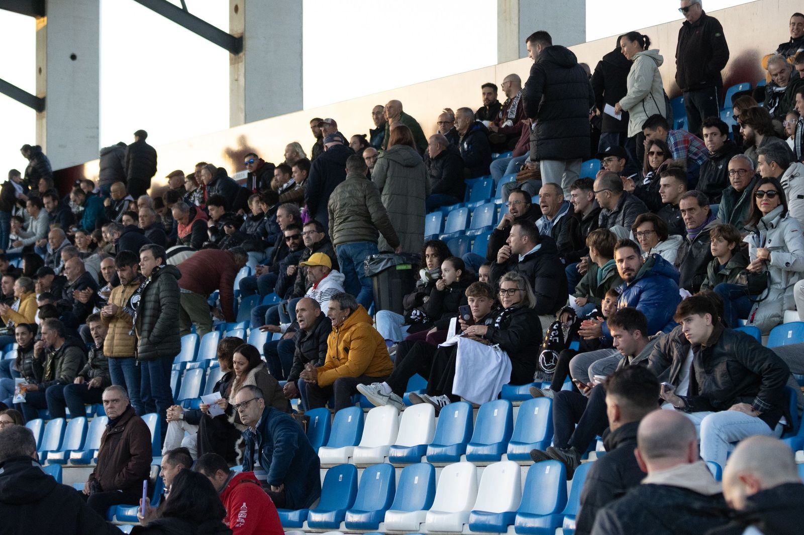 Partido entre Unionistas y Pontevedra en el Reina Sofía