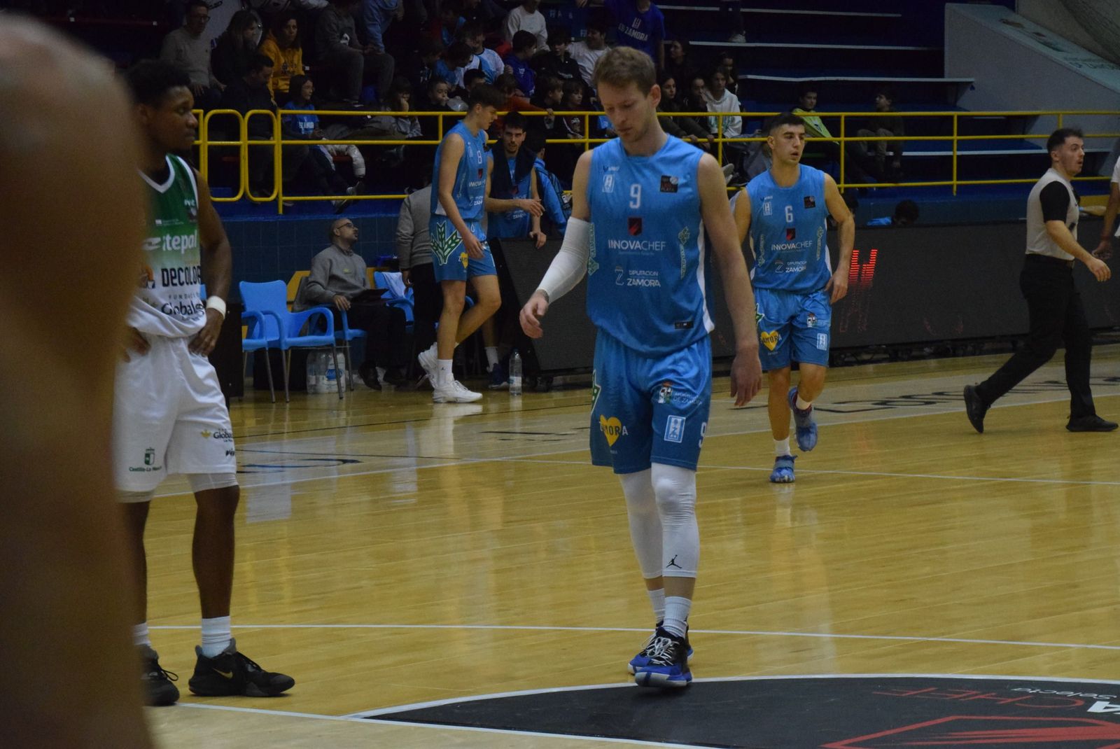 CB Zamora   La Roda (2)