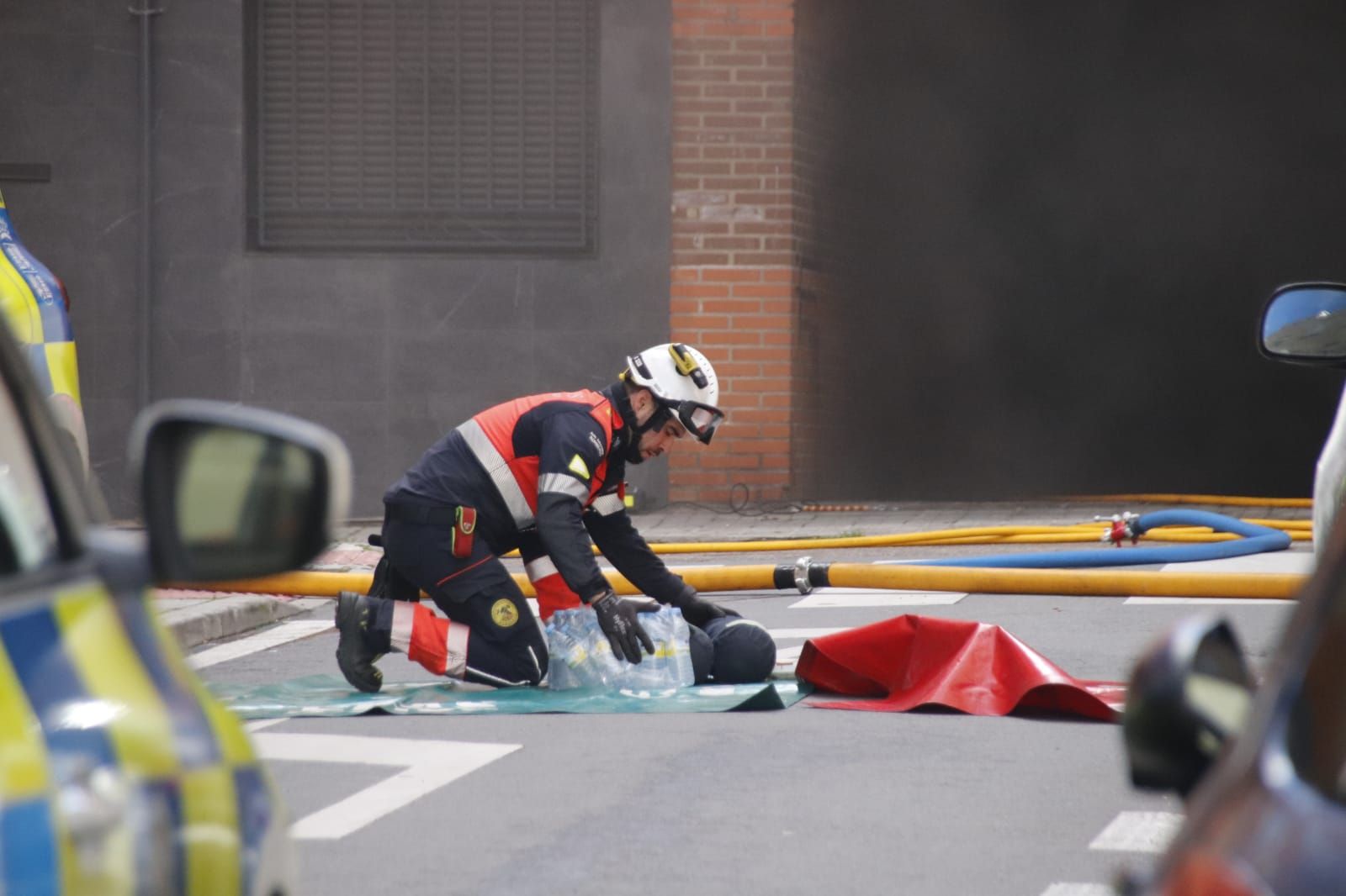 incendio-en-un-garaje-de-la-calle-almansa-fotos-andrea-m-2