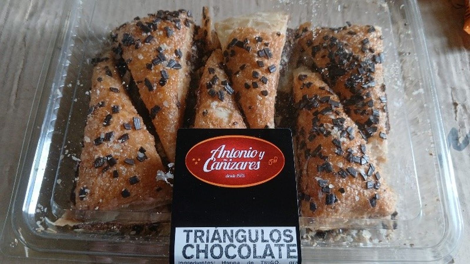 Triángulos de chocolate de la marca Antonio y Cañizares