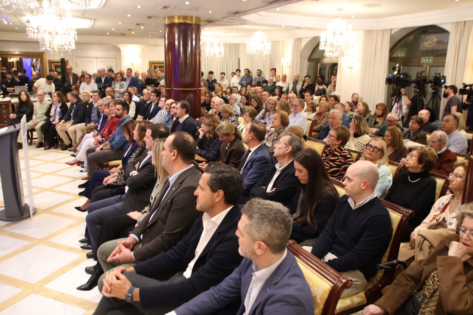 Mañueco junto a Carbayo prearranque campaña