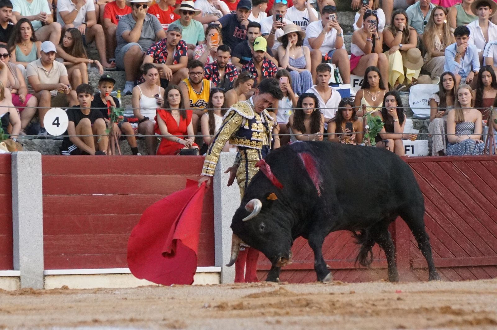 En imágenes la despedida de los ruedos de El Capea en Guijuelo