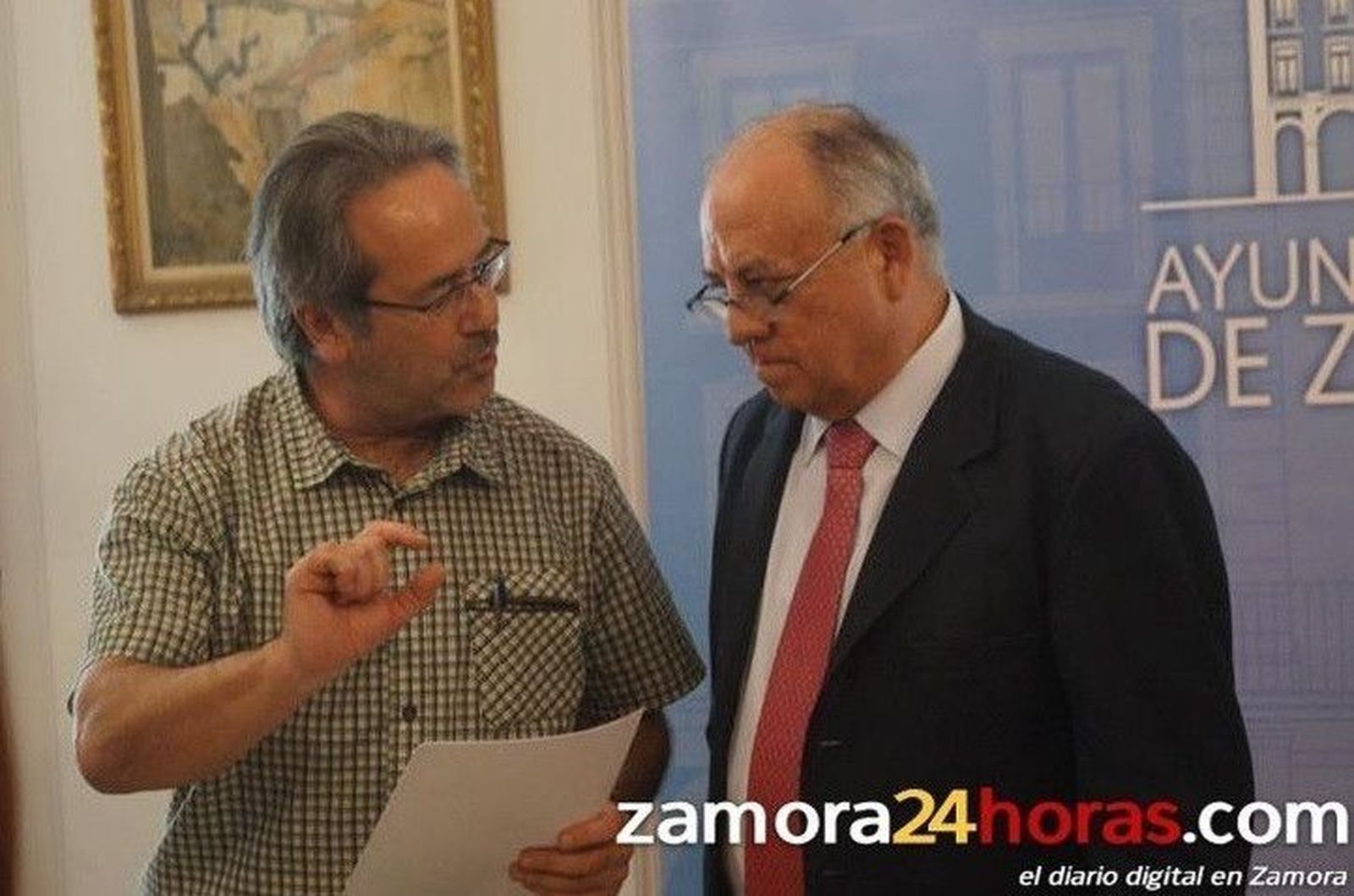 El embajador de Venezuela denuncia en Zamora "una campaña sin precedentes" contra el gobierno de su país