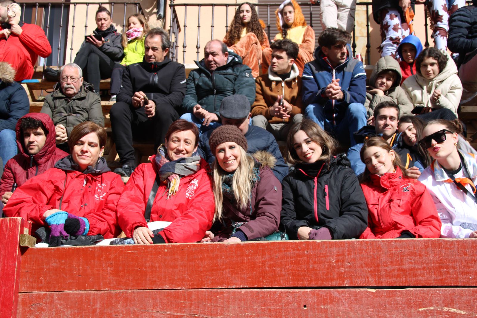 ambiente-durante-el-encierro-urbano-de-ciudad-rodrigo-sabado-10-de-febrero-fotos-s24h-64