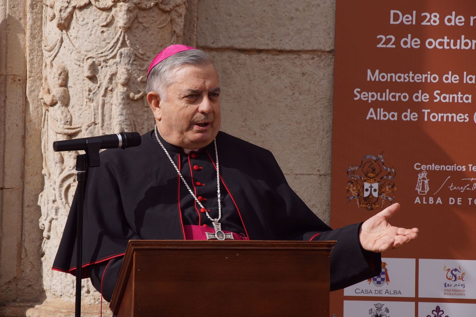 inauguracion-exposicion-santa-teresa-alba-de-tormes-11