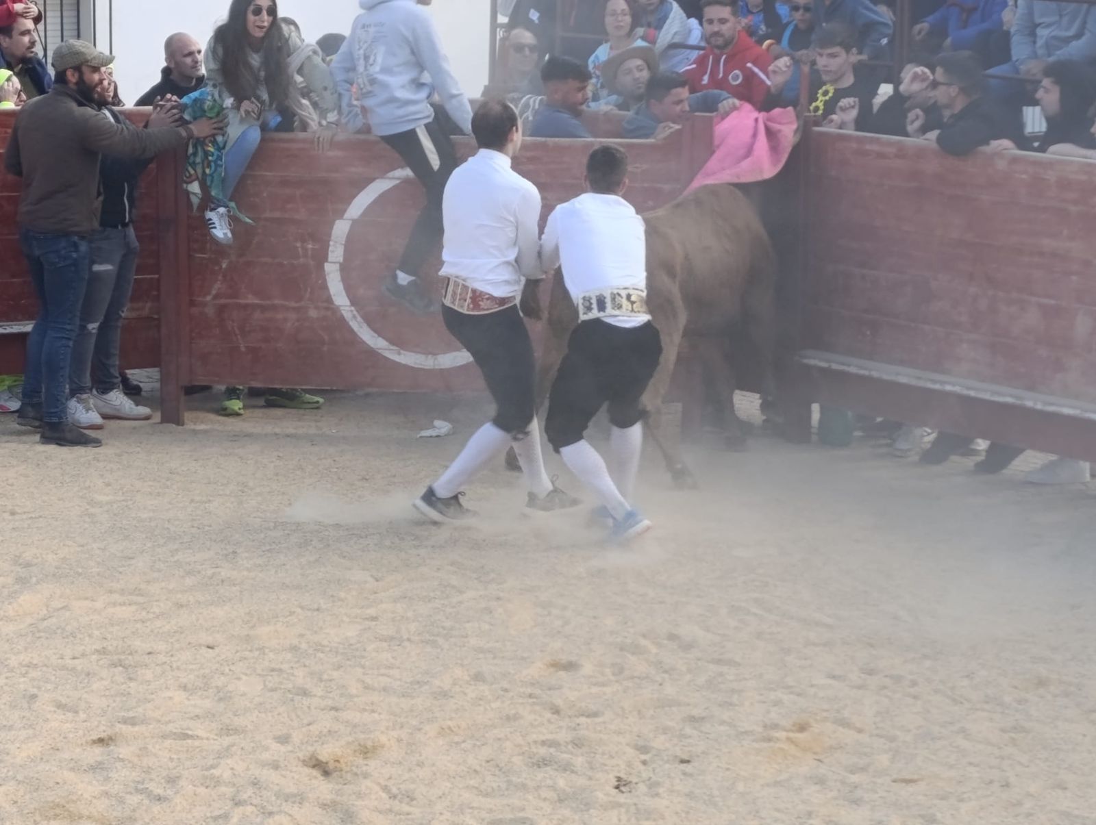 Exhibición de recortes y saltos en Cabrillas