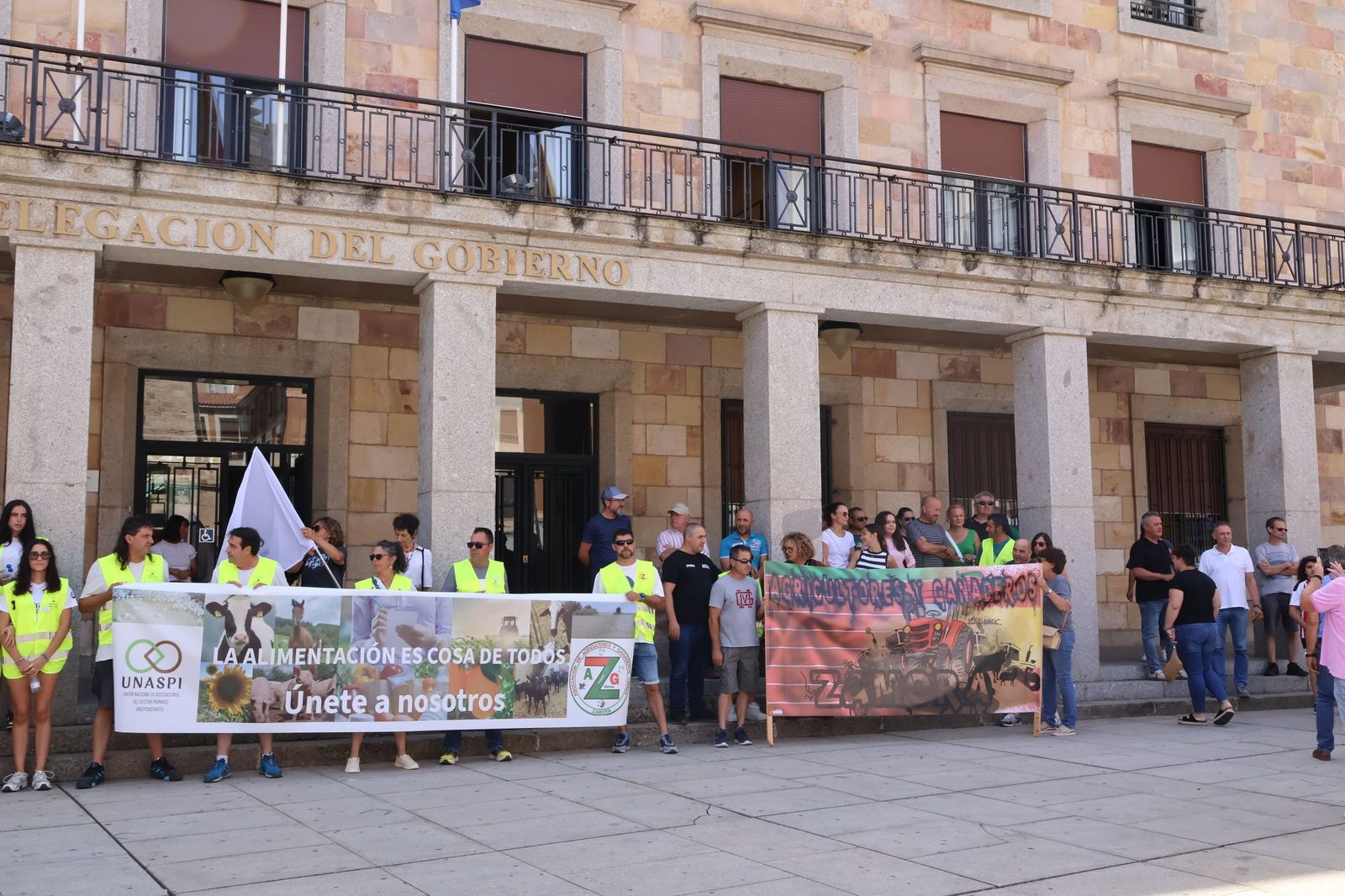 Marcha silenciosa en homenaje a David Lafoz (52).JPG