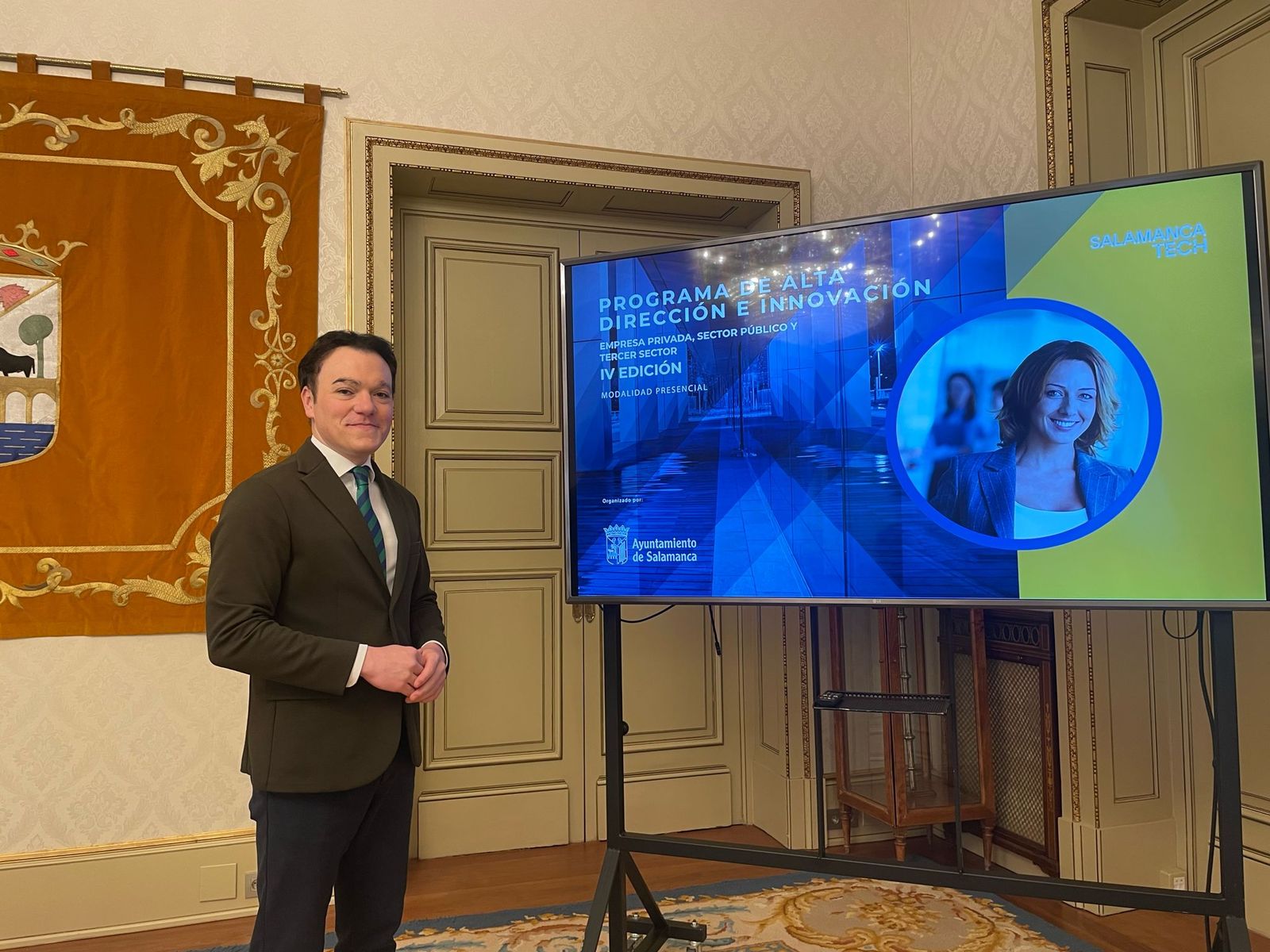 El concejal de Promoción Económica, Pedro Martínez, presenta la IV Edición del Programa de Alta Dirección e Innovación para empresas privadas, sector público y tercer sector