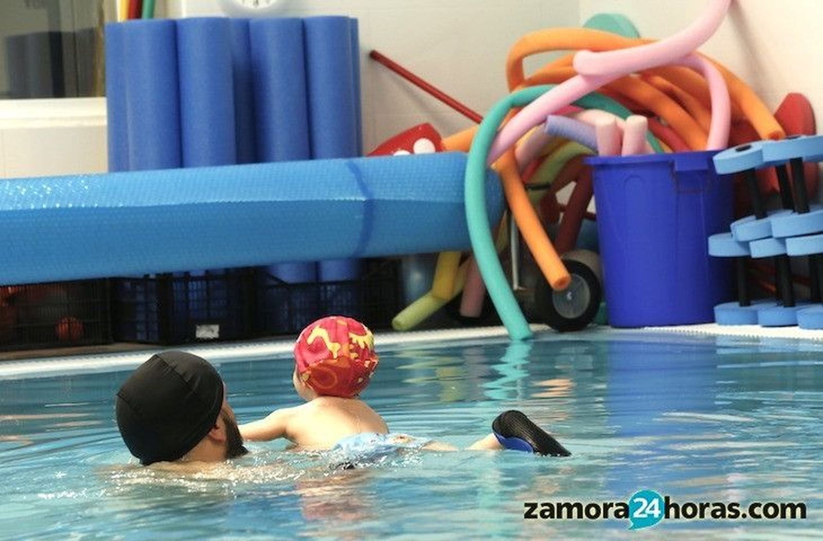 La matronatación, el primer contacto del bebé con el agua