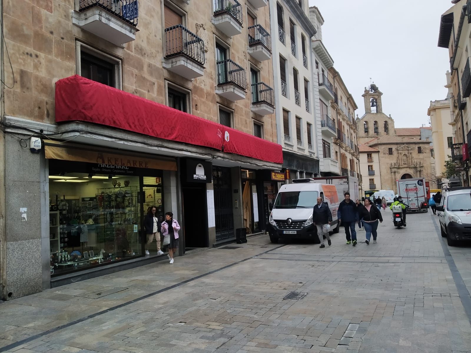 Balconeras en la Rúa Mayor