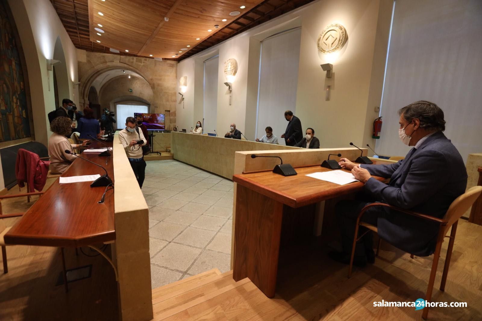 Alcalde reunión pacto Covid 1