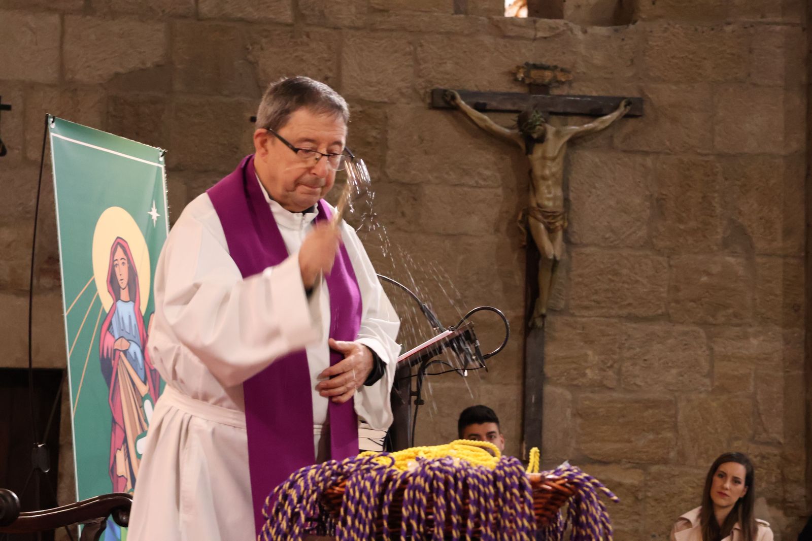 entrada-de-nuevos-hermanos-de-la-vera-cruz-9