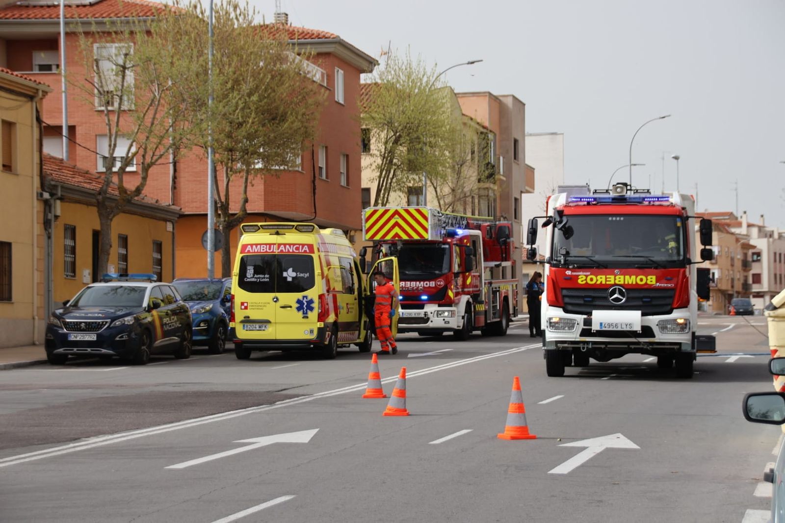 Los bomberos de Salamanca acuden a un aviso en la calle Villa de Macotera