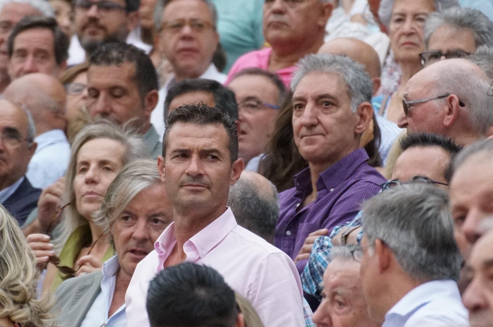 Gran ambiente en La Glorieta para la tarde de toros de Morante de la Puebla, Ismael Martín y Marco Pérez