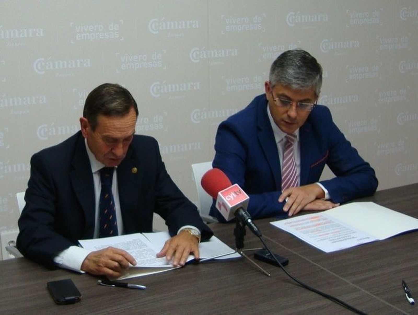 La Cámara de Comercio lanza la red AbaNZA, para ayudar a los emprendedores con la financiación