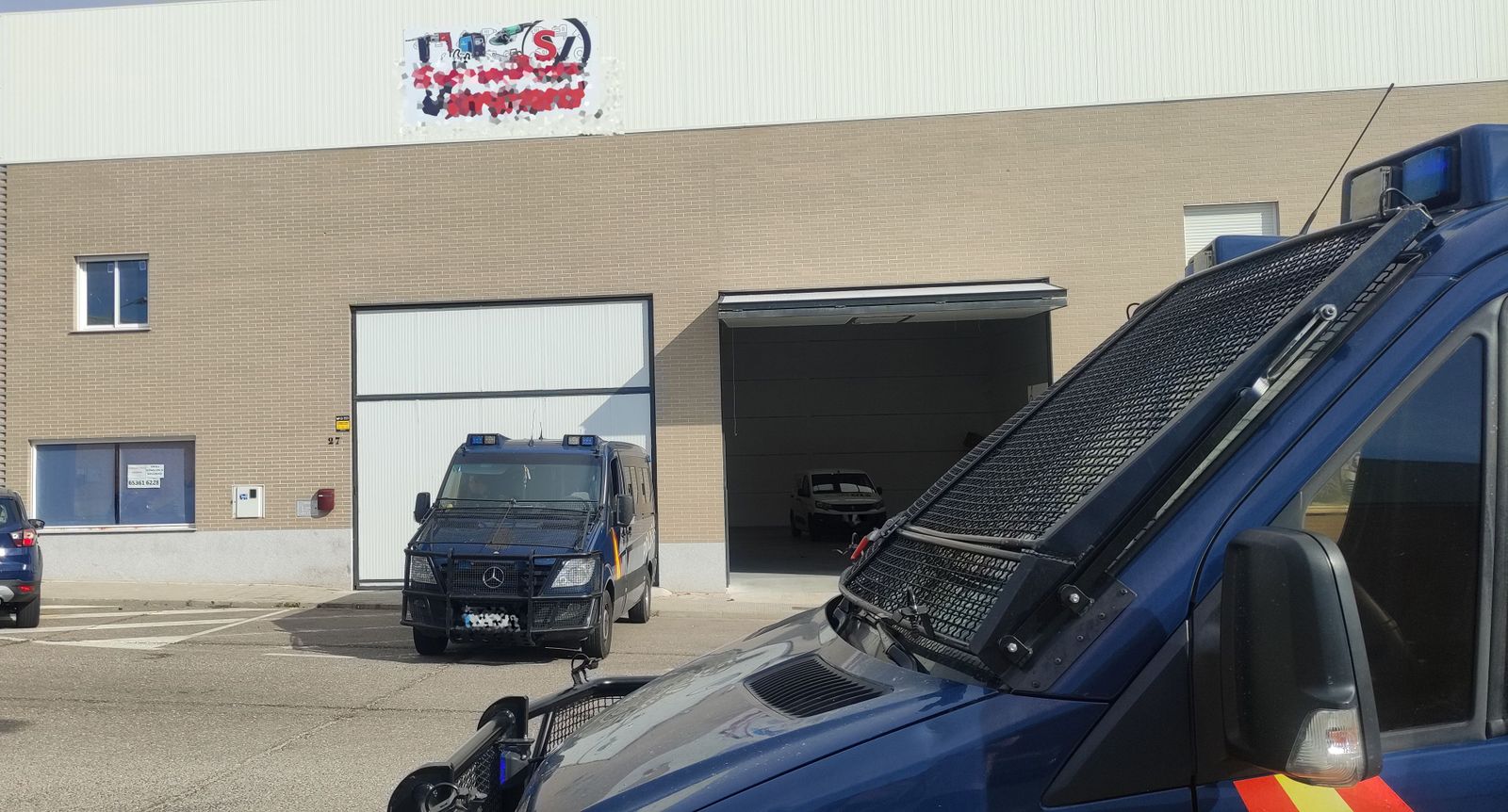 operacion-policial-en-el-poligono-de-los-villares-3