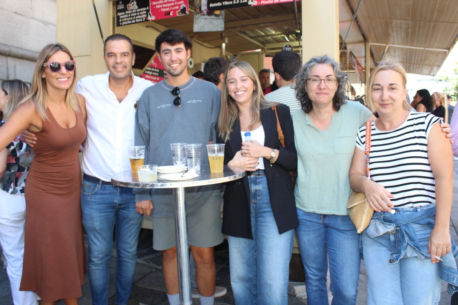 Ambiente en la Feria de Día en el mediodía de este jueves
