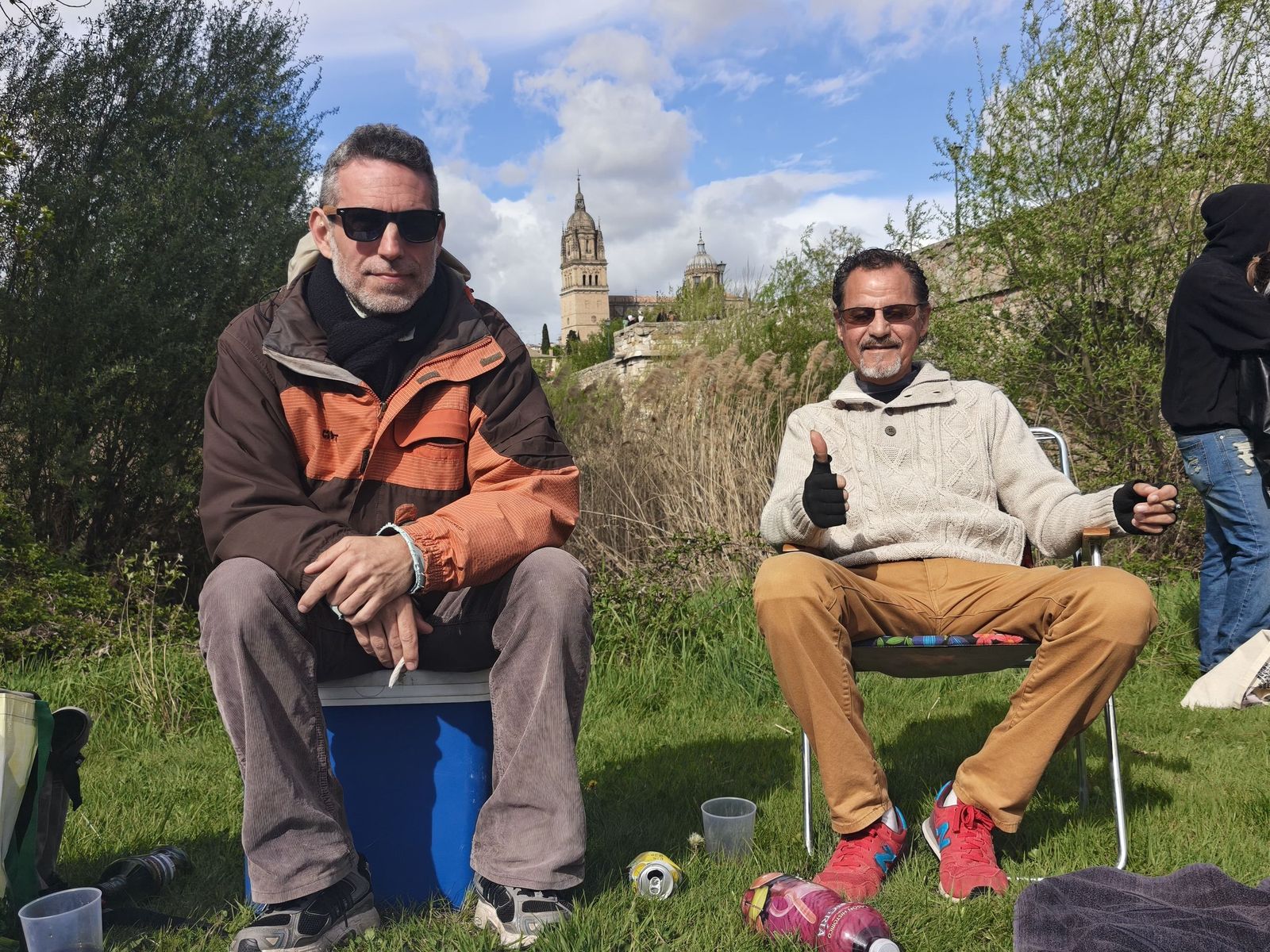 Un multitudinario Lunes de Aguas en Salamanca llena la ribera del Tormes