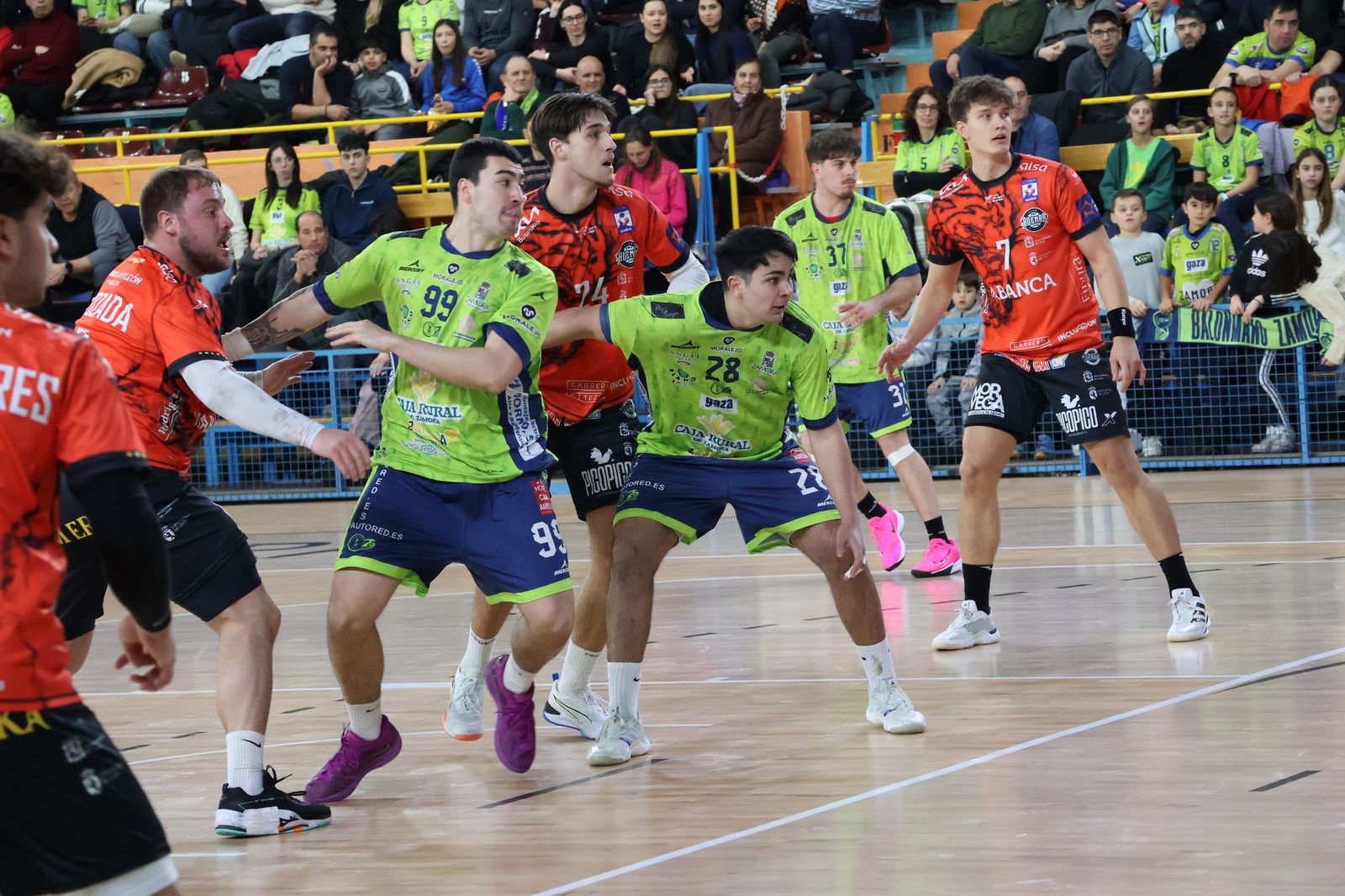 Balonmano Zamora- Ademar León