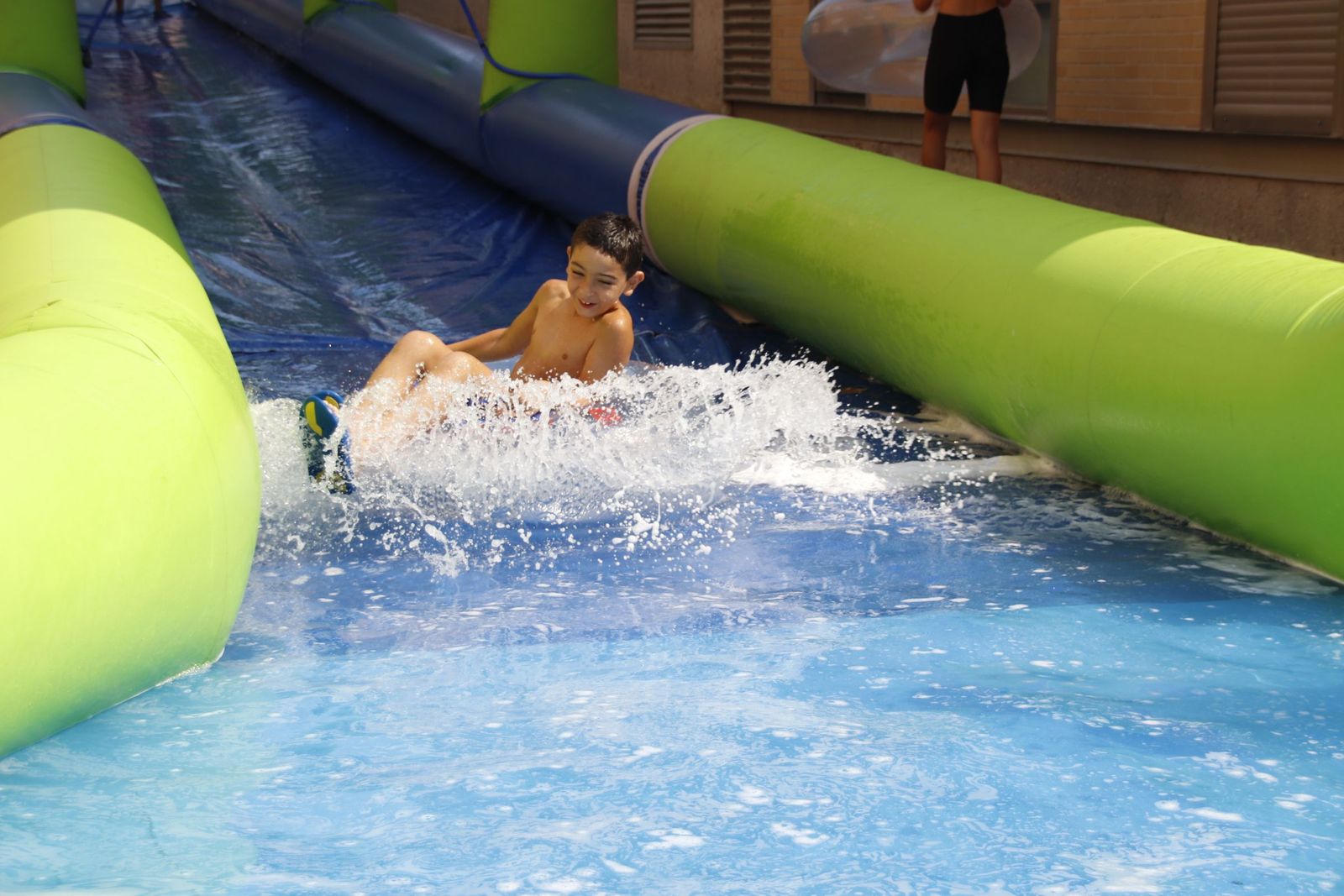 20220807160403-mg-1000