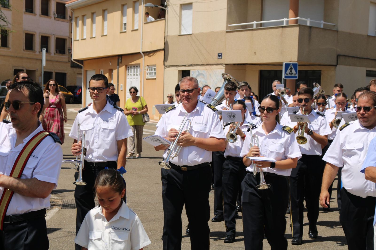 Procesión en honor al Cristo de las Batallas en Castellanos de Moriscos