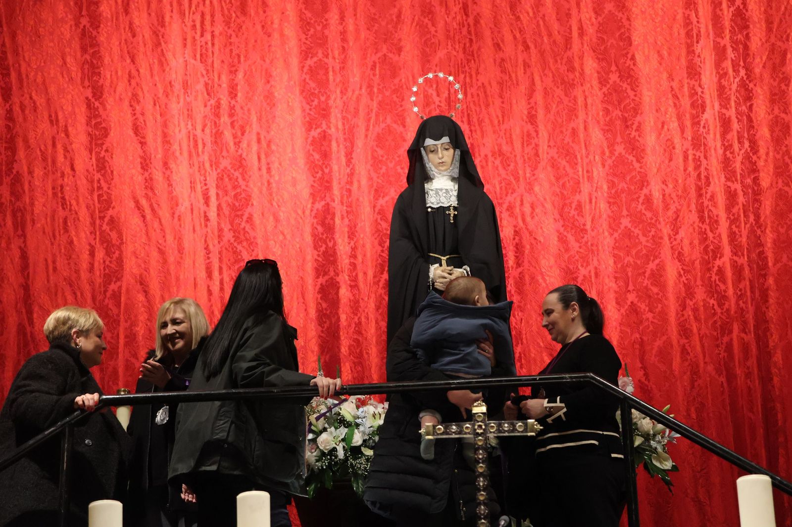 GALERÍA | Revive el acto de presentación de niños y bebés a la Virgen de la Soledad