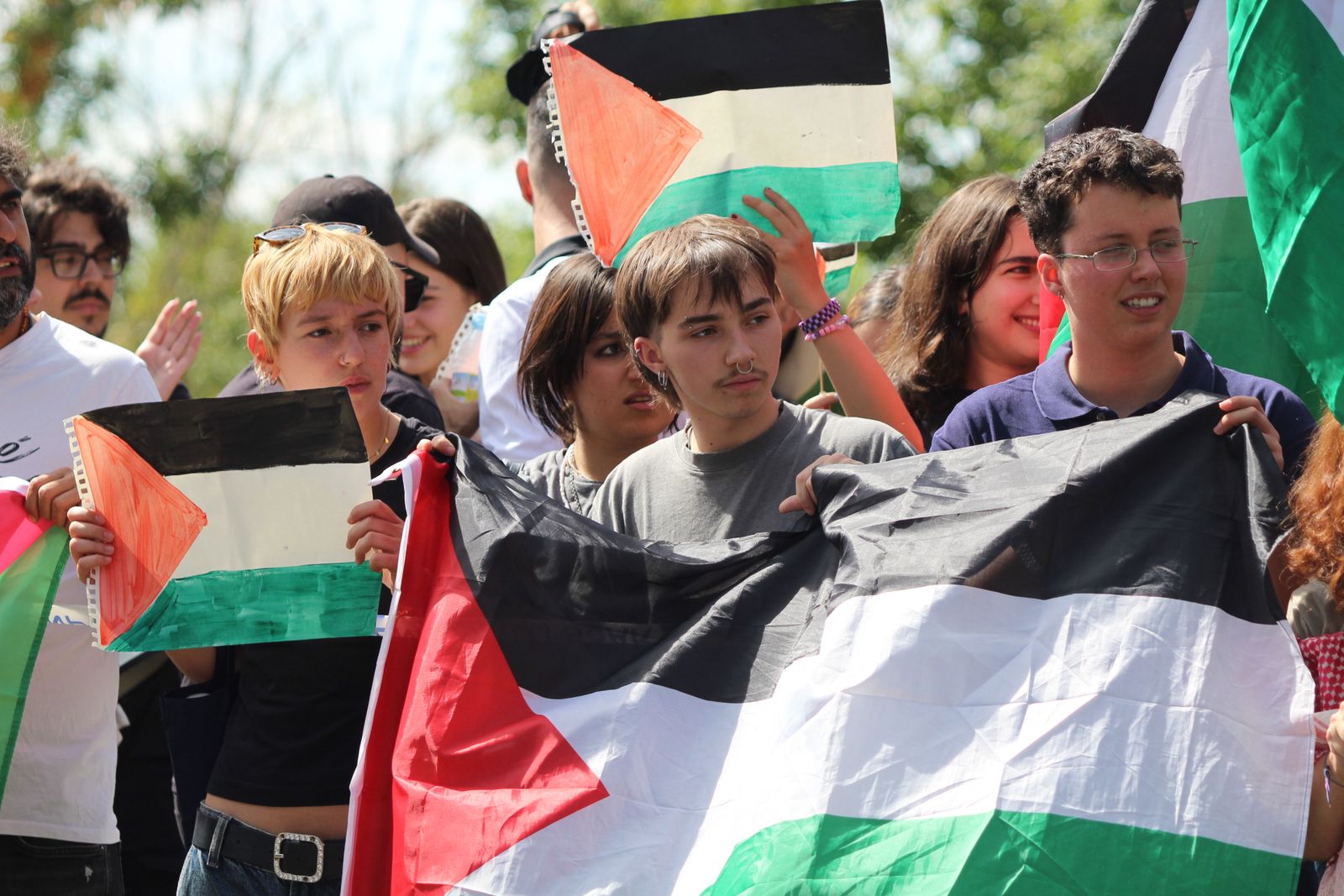 Protestas por Palestina al paso de la Vuelta Ciclista a España por Salamanca
