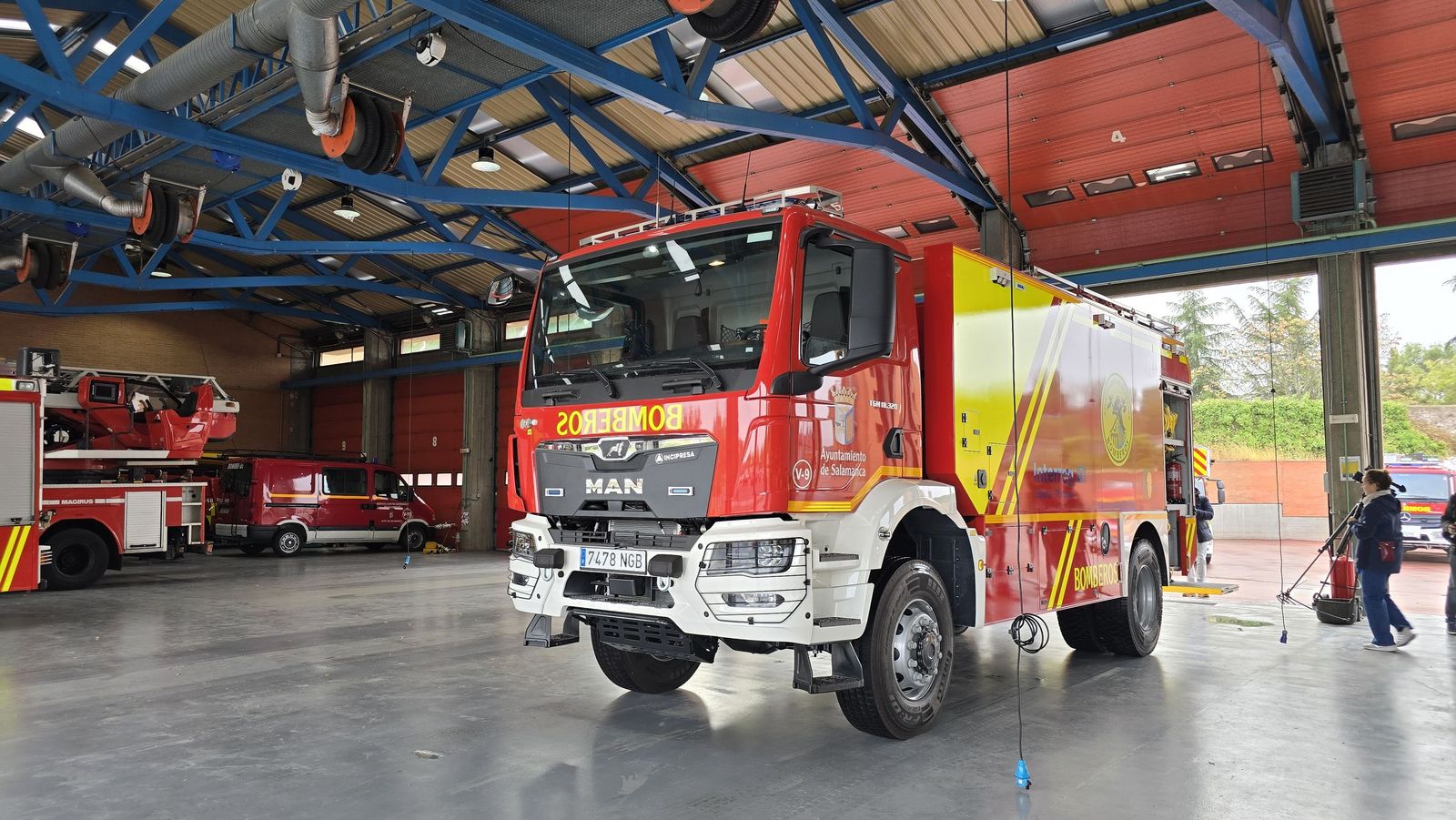 Presentación del nuevo vehículo nodriza del Servicio de Prevención, Extinción de Incendios y Salvamento