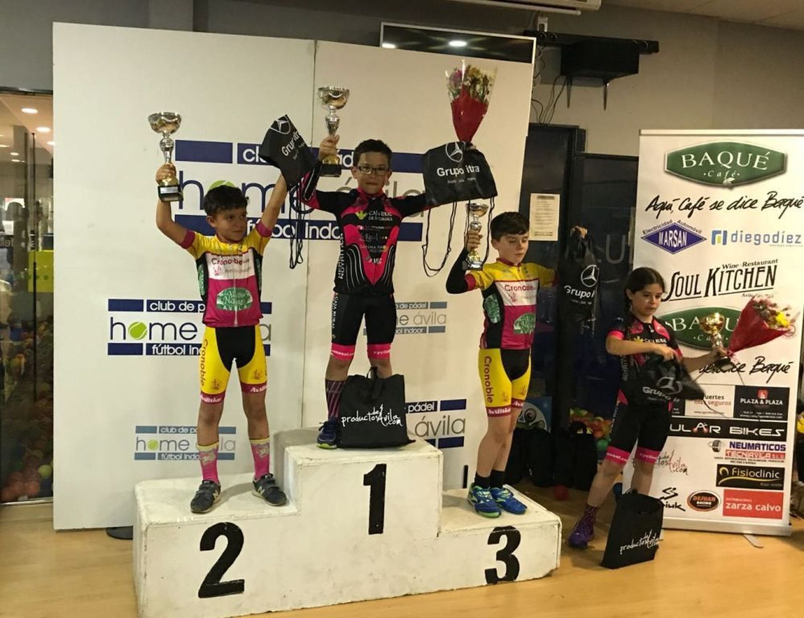 Podio principiantes 1º Manuel Sanz 1ª Daniella Ramos