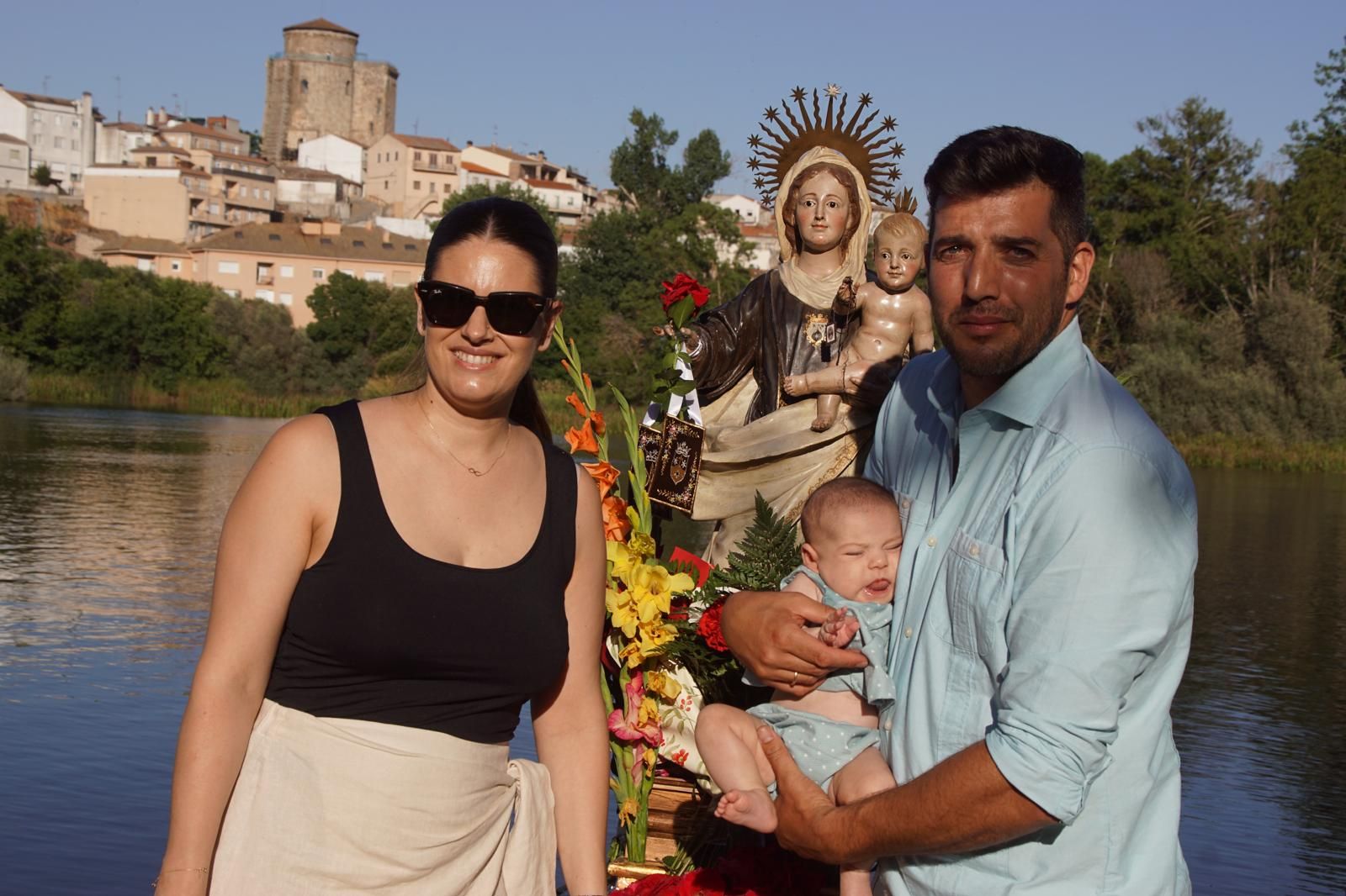 Procesión con la Virgen del Carmen por el río Tormes en Alba (6).jpeg