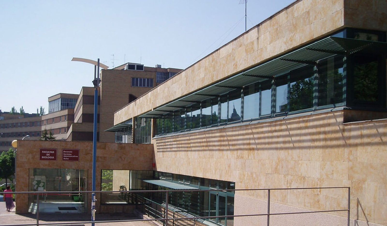 Facultad de Biología de la USAL | Foto: Wuolah