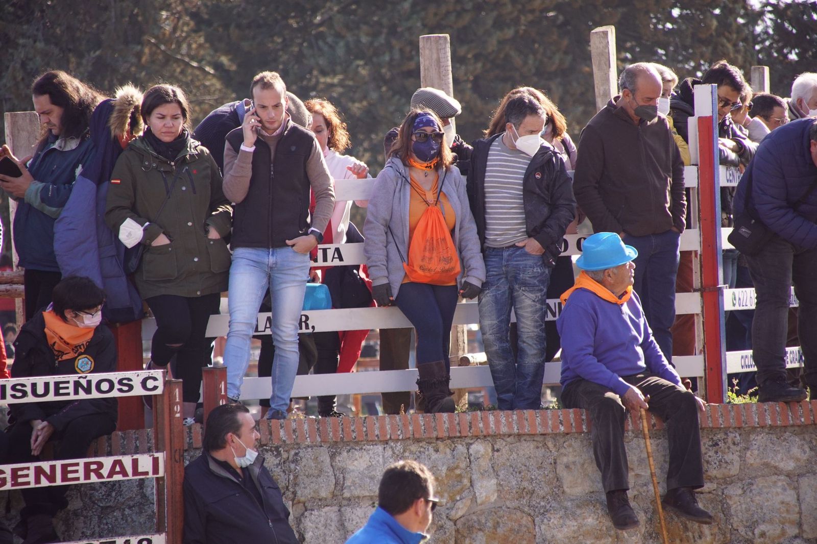 encierro-capea-y-ambiente-en-ciudad-rodrigo-en-este-lunes-de-carnaval-29