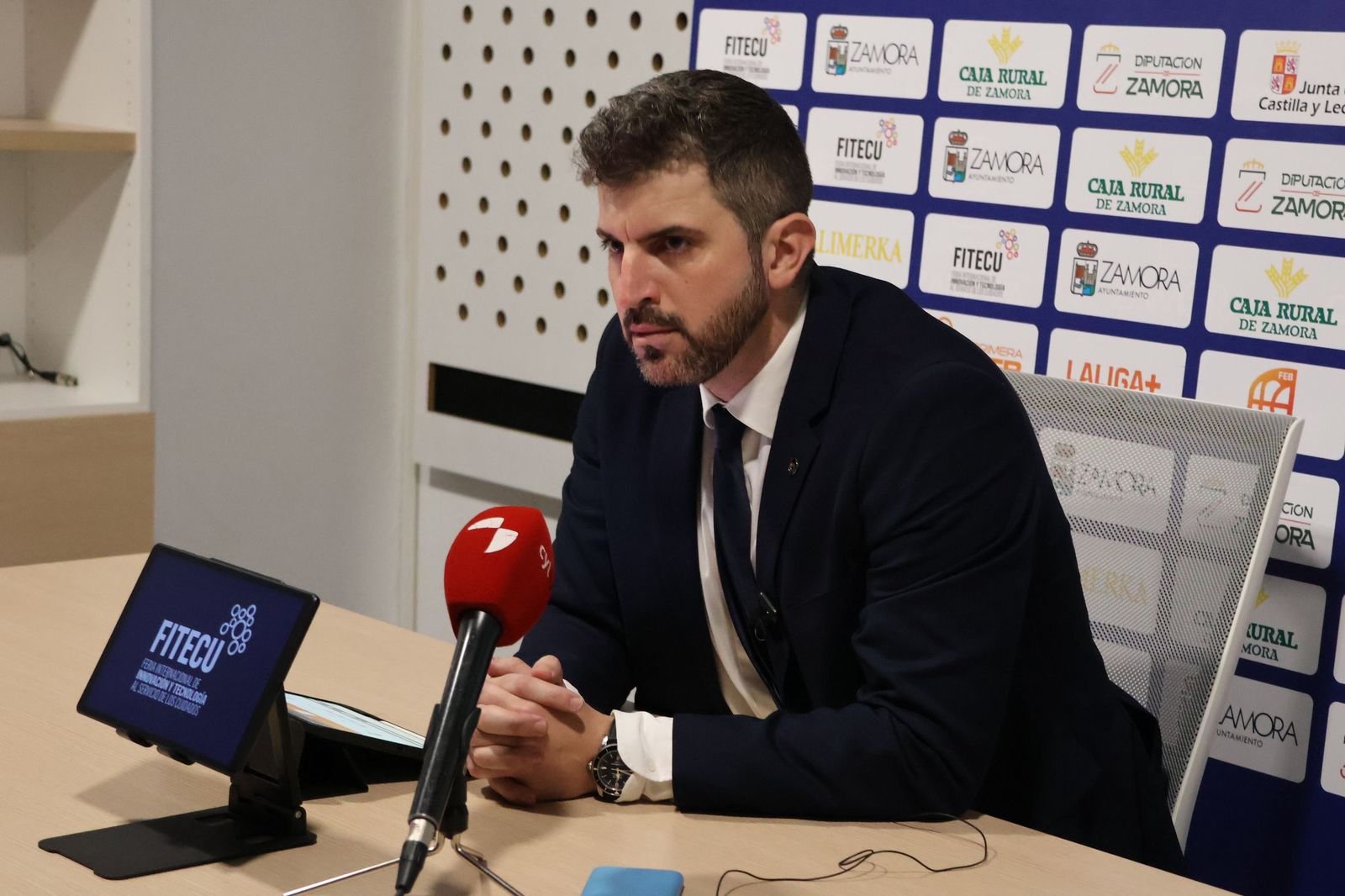 Javier Zamora, entrenador del Hestia Menorca