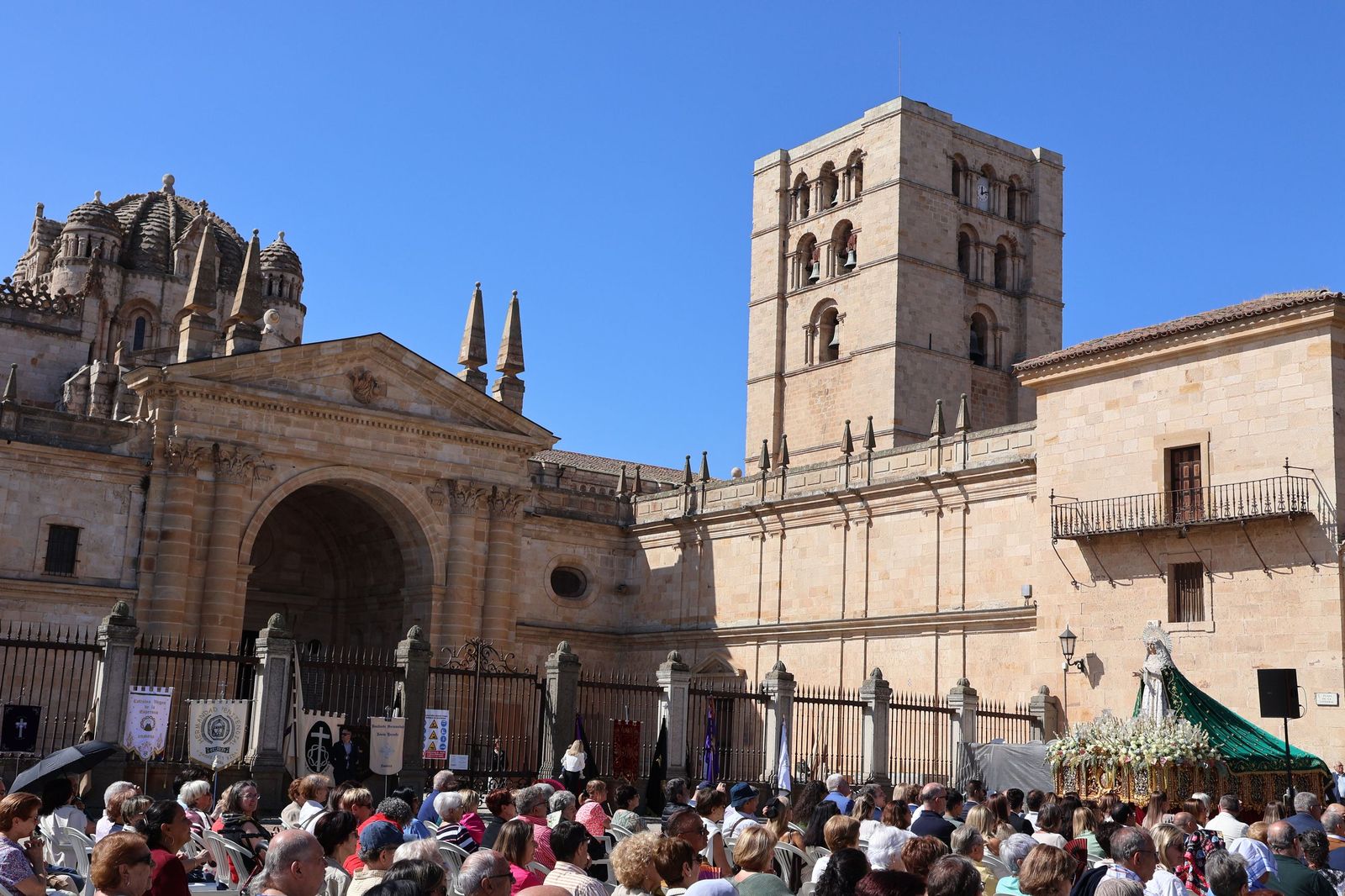 Procesión extraordinaria de la Virgen de La Esperanza