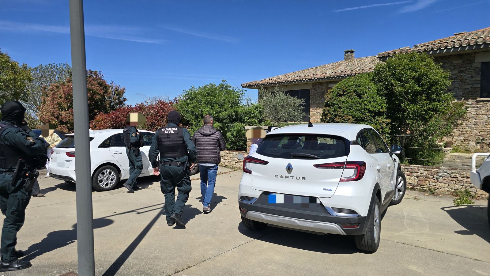 Registran un chalet de grandes dimensiones propiedad de José Luis Pascual en Trabanca