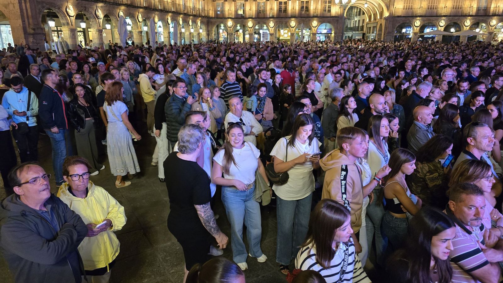Concierto de Antonio José en la Plaza Mayor