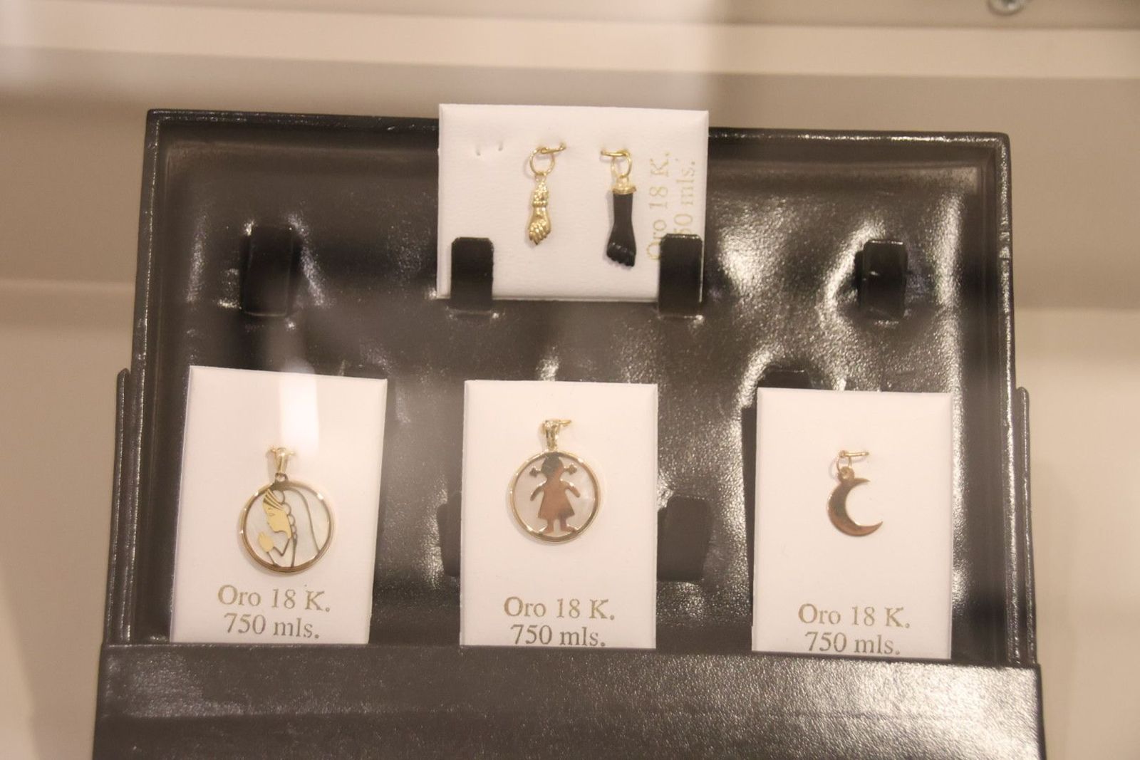 20231130195400-img-4732