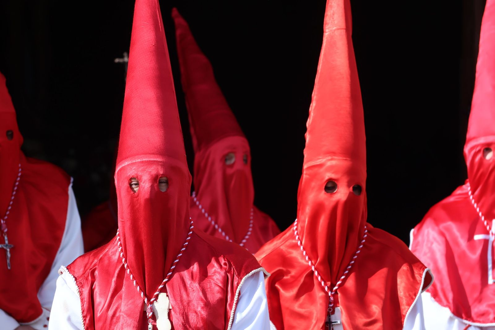 Revive las imágenes de la procesión del Santo Entierro en Fuentesaúco