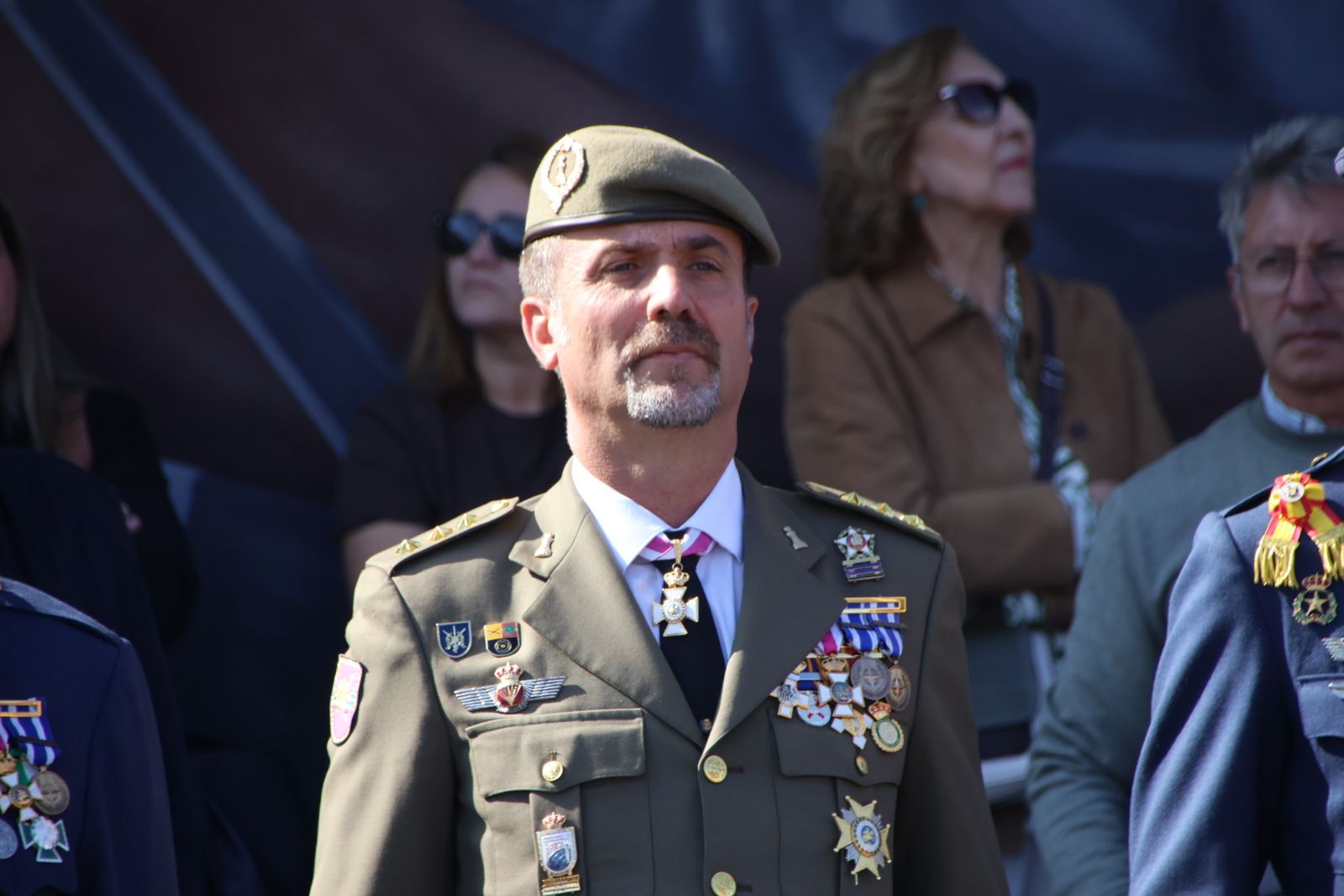 Inauguración glorieta a la Guardia Civil en Villares de la Reina