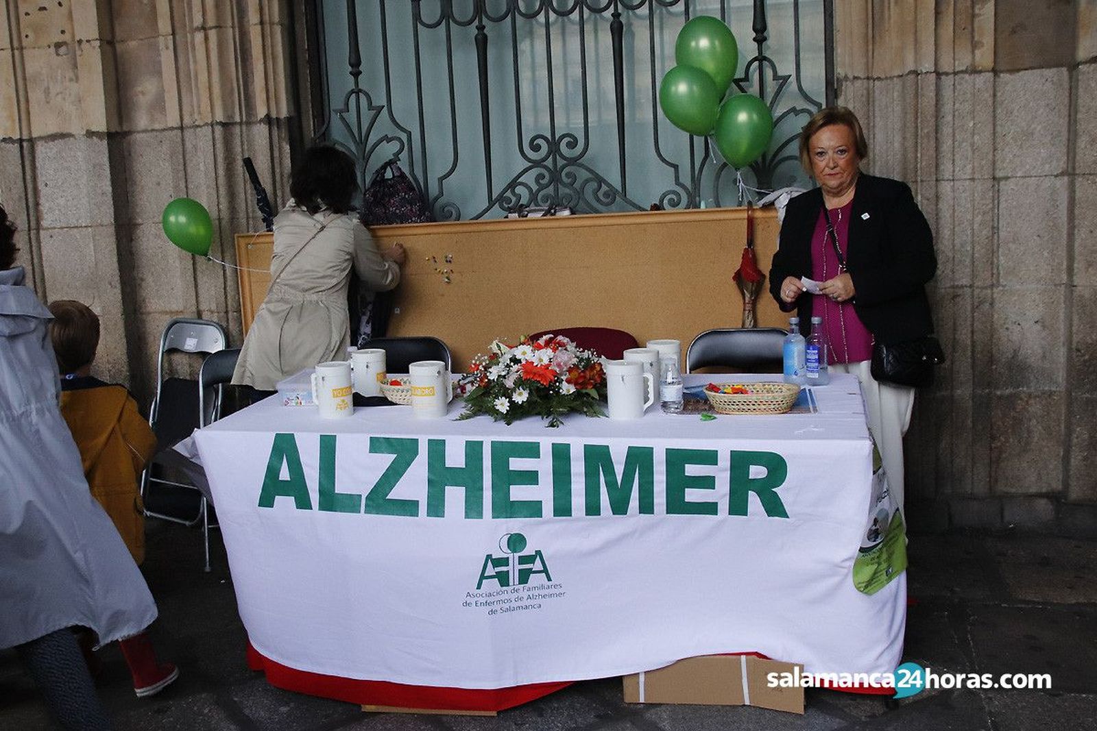 Suelta de globos Día Mundial del Alzheimer 2019  (24)