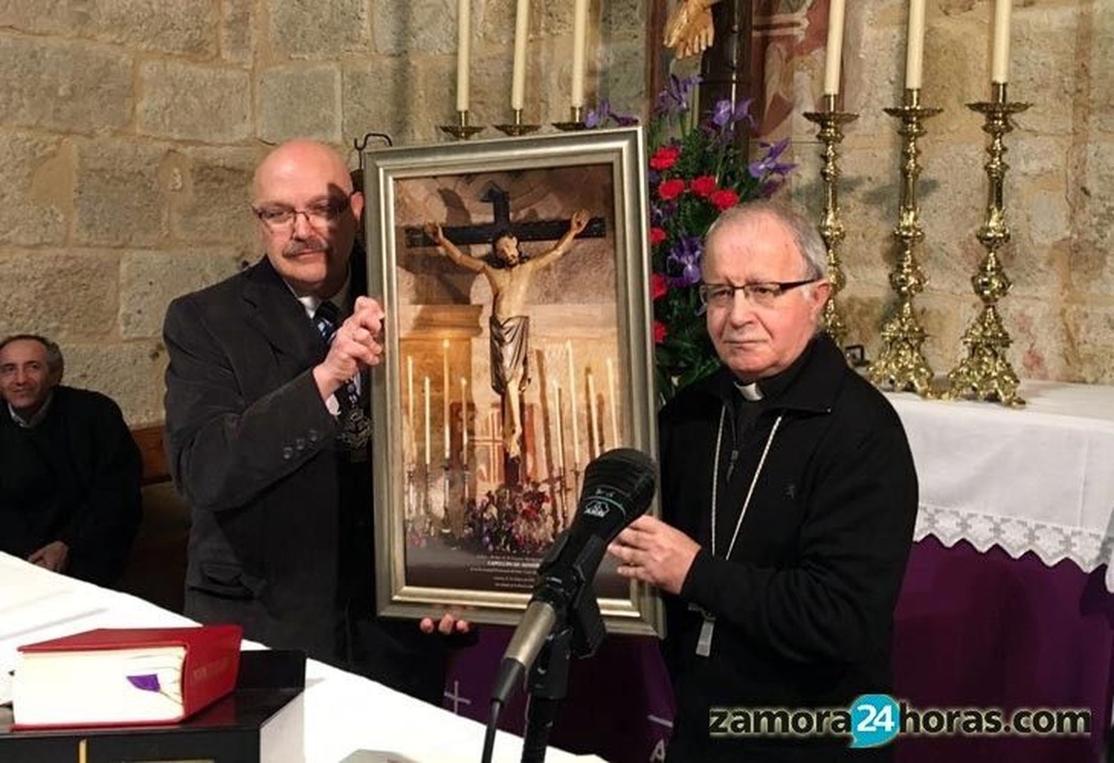 El Obispo, Capellán de Honor de la Hermandad del Espíritu Santo