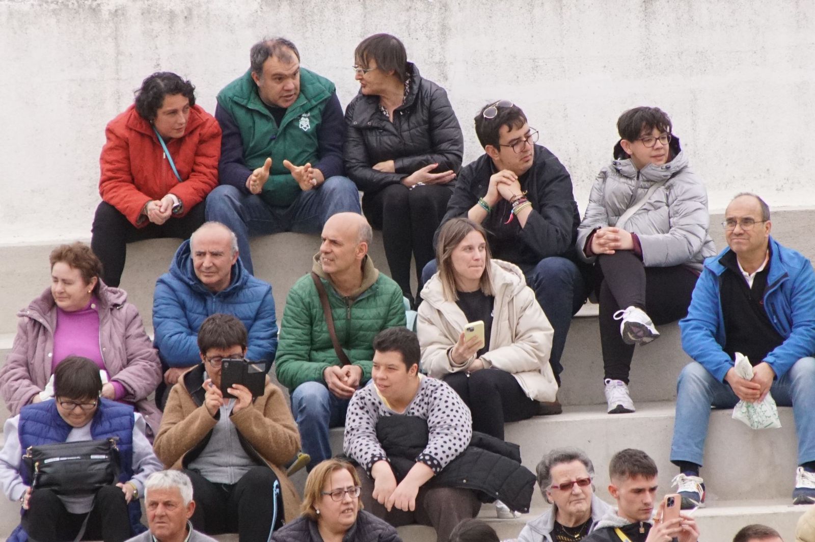 ambiente-y-participacion-durante-el-toro-del-voto-en-villoria-suelta-de-dos-toros-del-cajon-foto-juanes-23