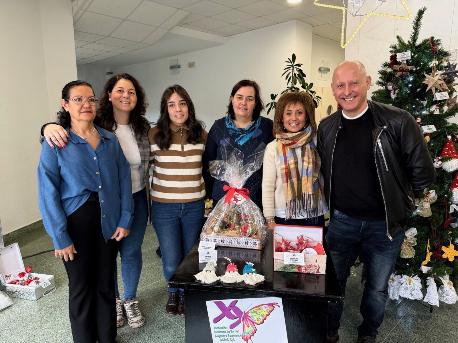 El concurso solidario de adornos de árbol de Navidad 2025 de Guijuelo ya tiene ganadores