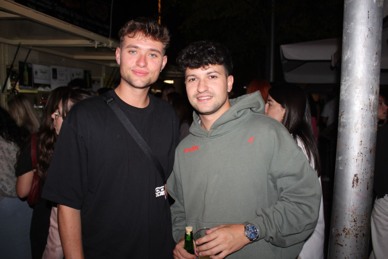 Ambiente en la Feria de Día en la tarde de este jueves