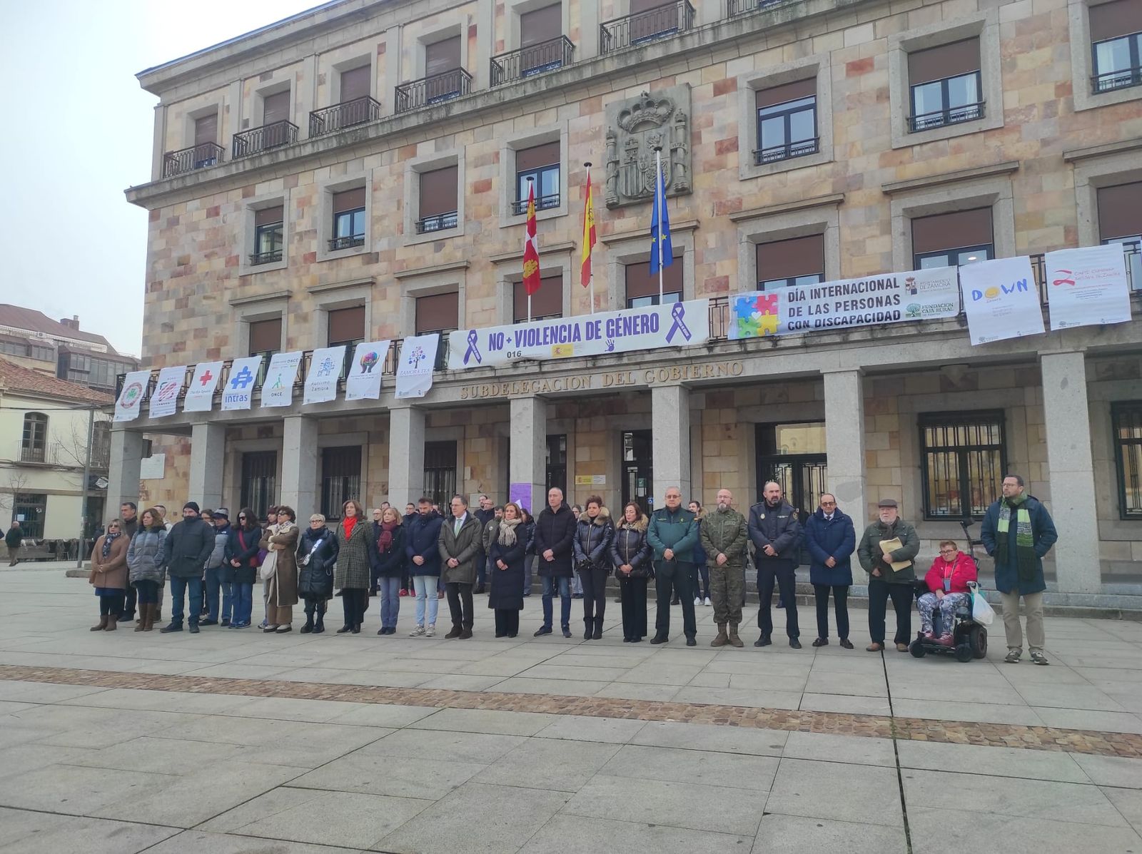 Zamora condena los dos asesinatos machistas