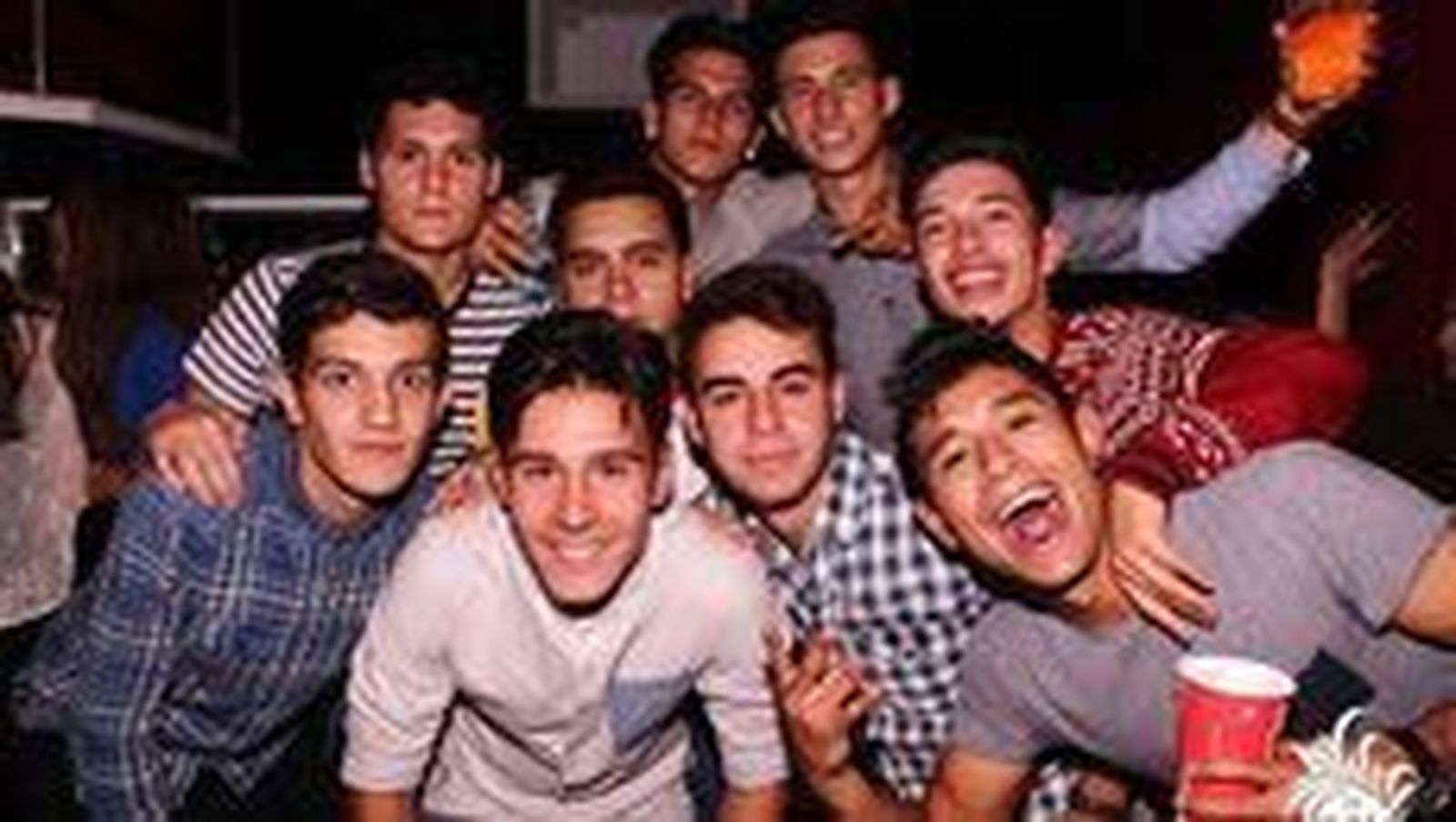 Ulalá Bar invita a los universitarios a que elijan color y participen en la ‘fiesta del semáforo’