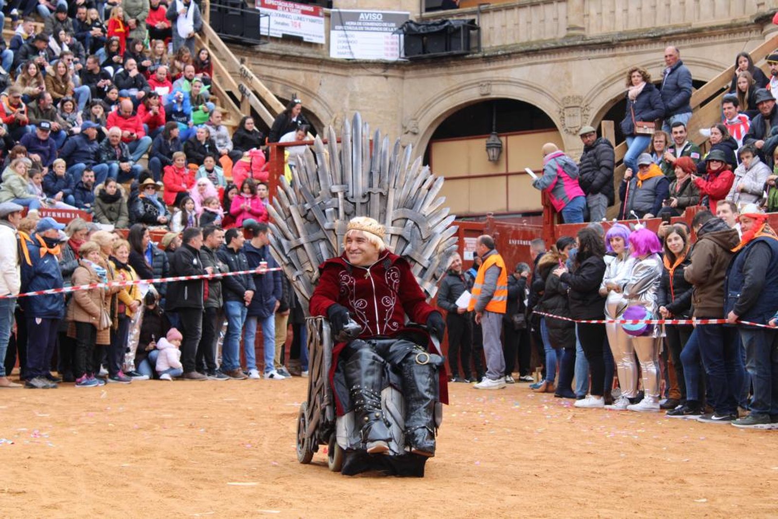 disfraces-del-sabado-de-carnaval-en-ciudad-rodrigo-24