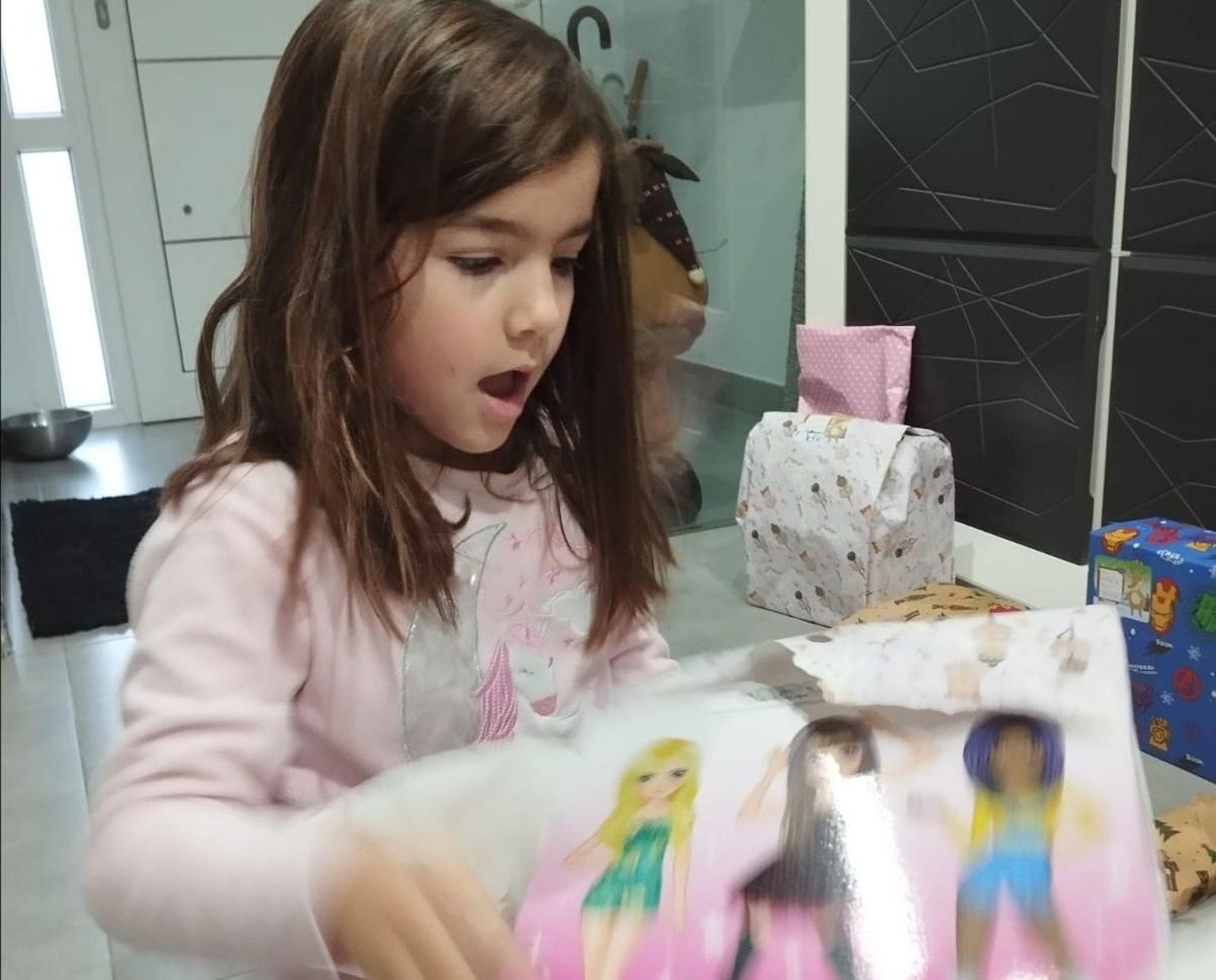 whatsapp-image-2024-01-06-at-10-27-15