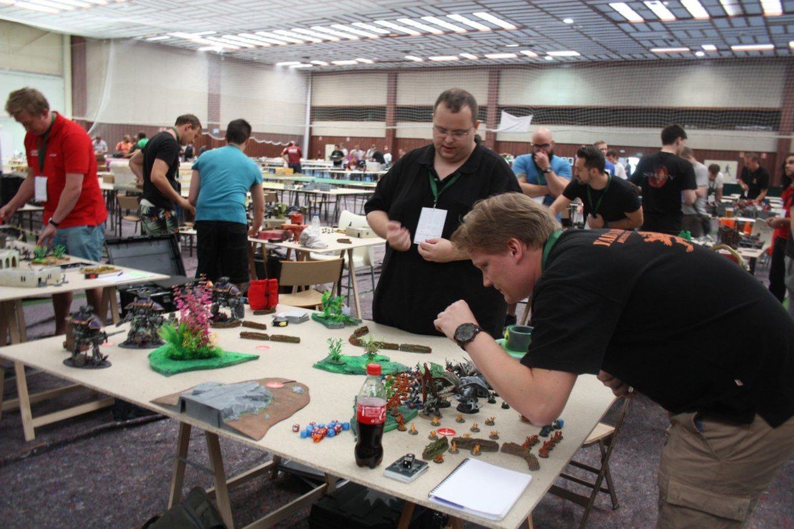 Dados, orcos, fantasía y mucha competición en el Torneo de Warhammer