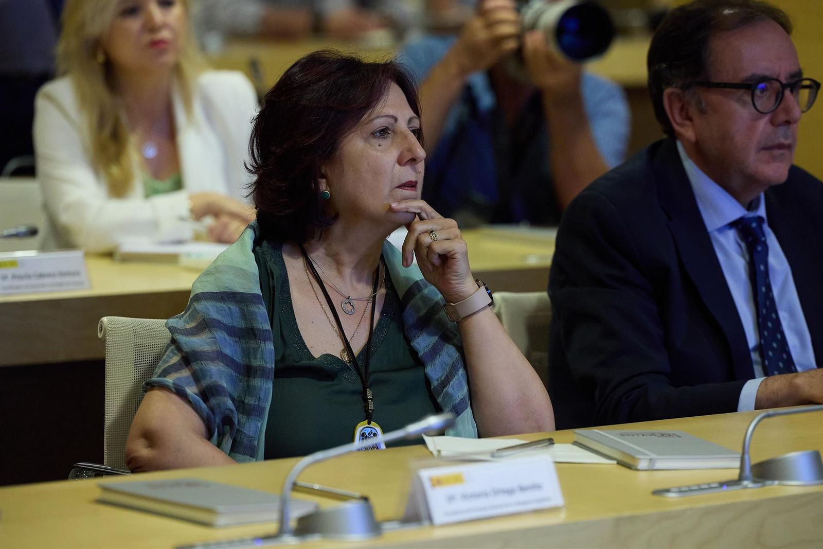 La fiscal de Sala delegada de Violencia sobre la Mujer, Teresa Peramato, y el secretario general de Instituciones Penitenciarias, Ángel Luis Ortiz, durante la presentación de la Oficina Nacional contra las Violencias Sexuales, en la sede del Min - Jesús Hellín - Europa Press - Archivo